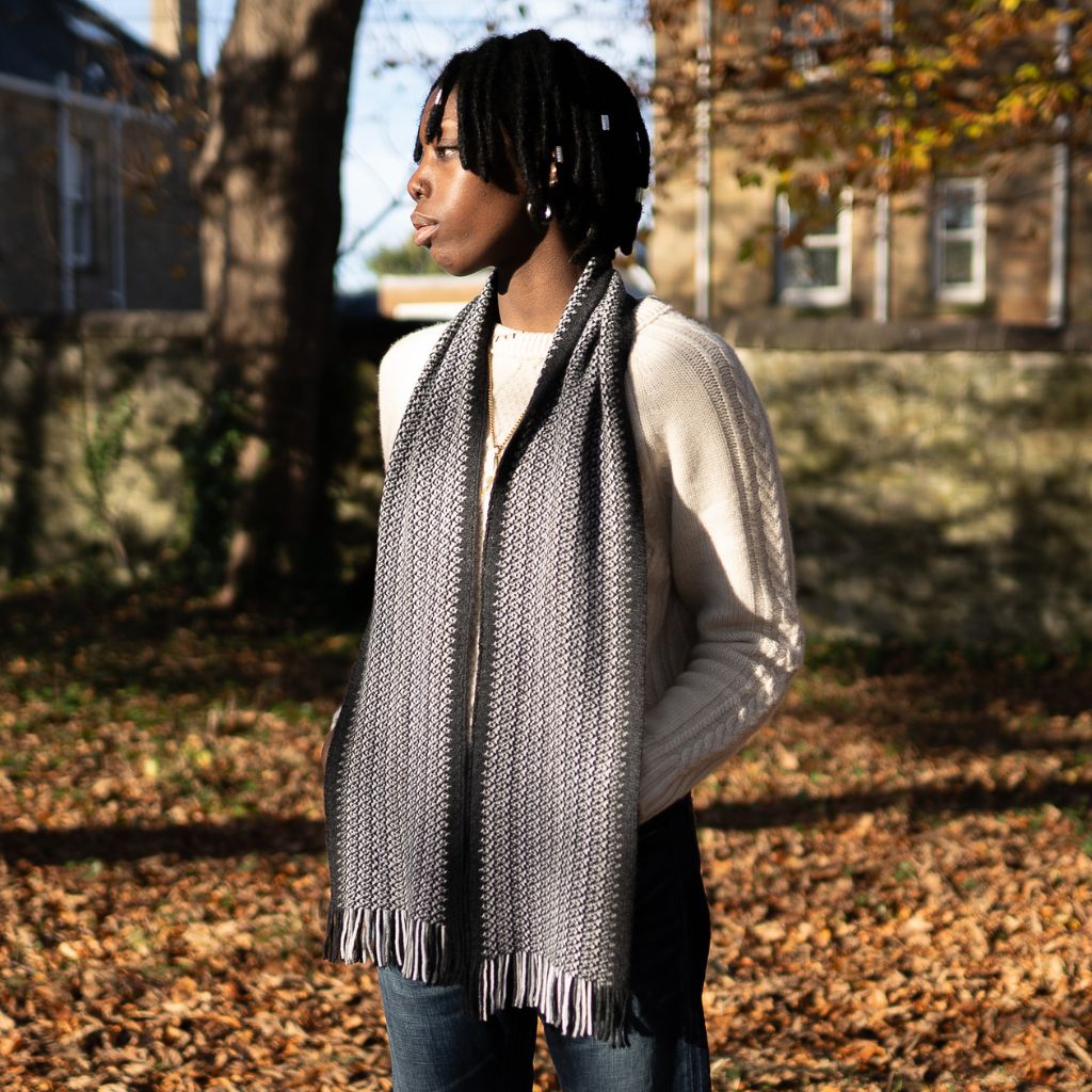 paradaiza grey cashmere scarf
