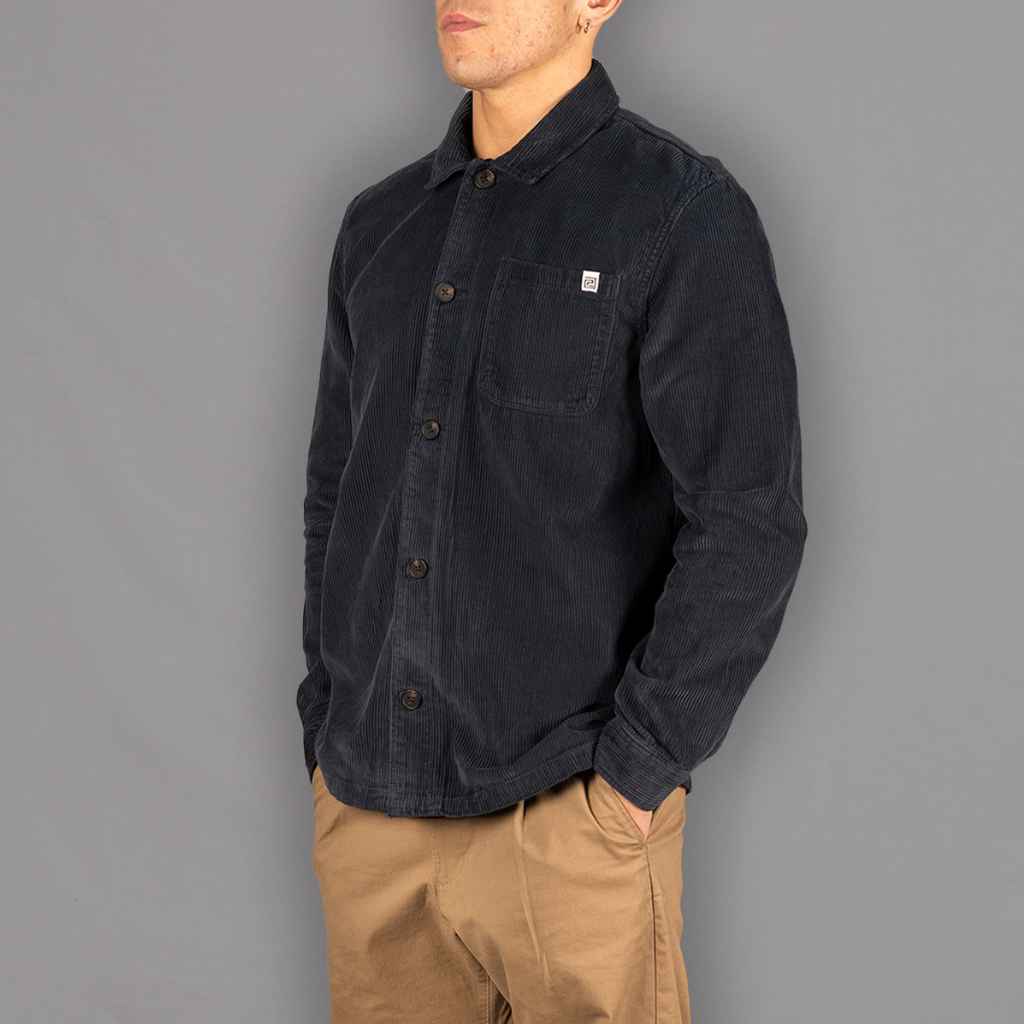 model wears paradaiza cord overshirt