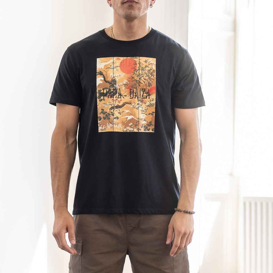 model wears paradaiza birds graphic tee
