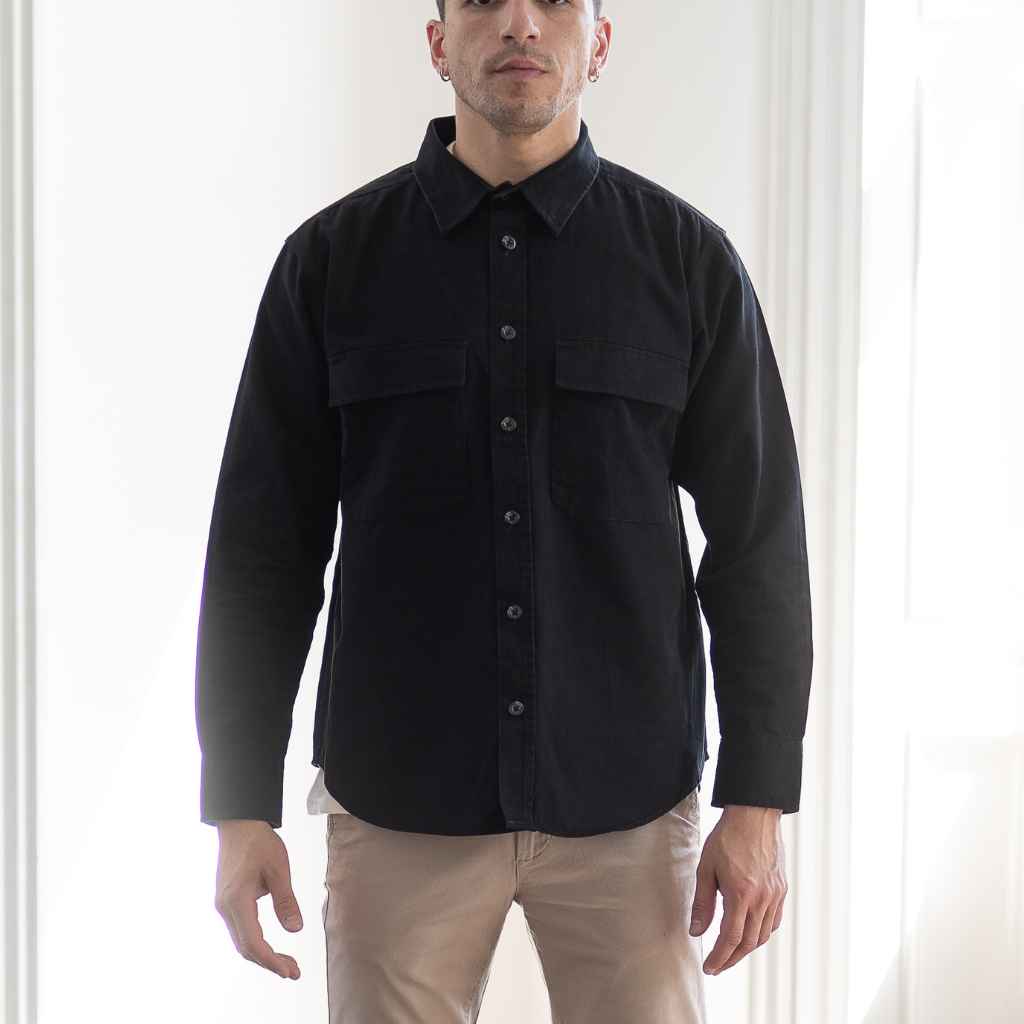 model wears paradaiza black overshirt 