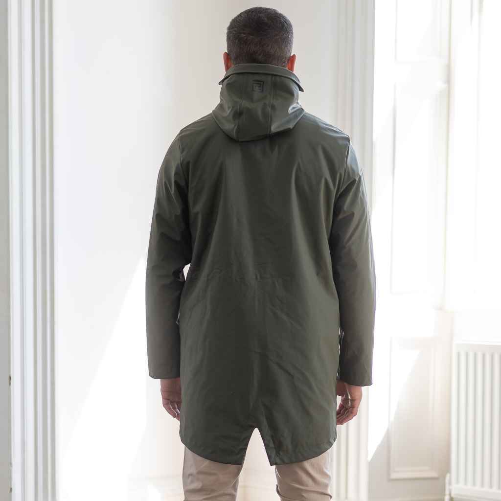 model wears paradaiza parka khaki