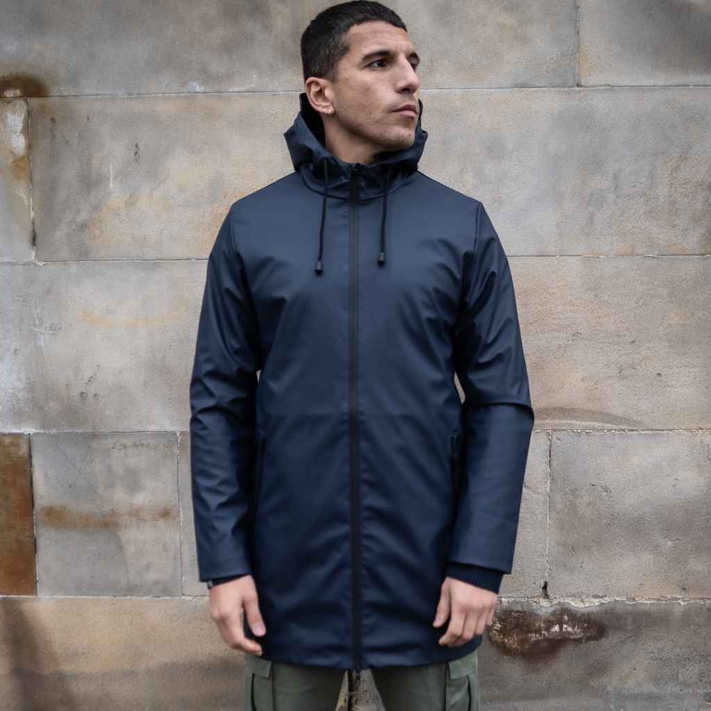 model wears paradaiza parka navy