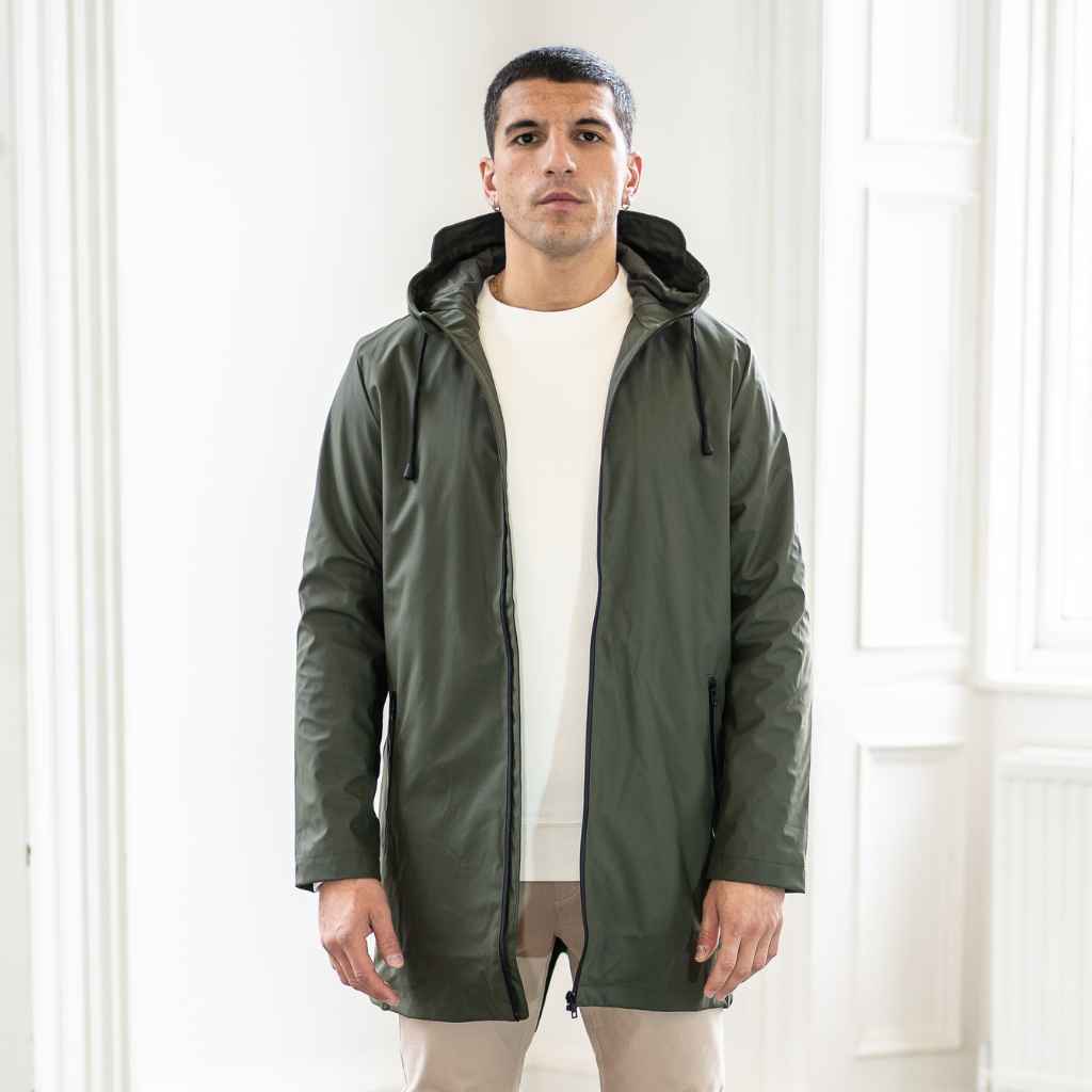 model  wears Para Parka|Khaki - Paradaiza