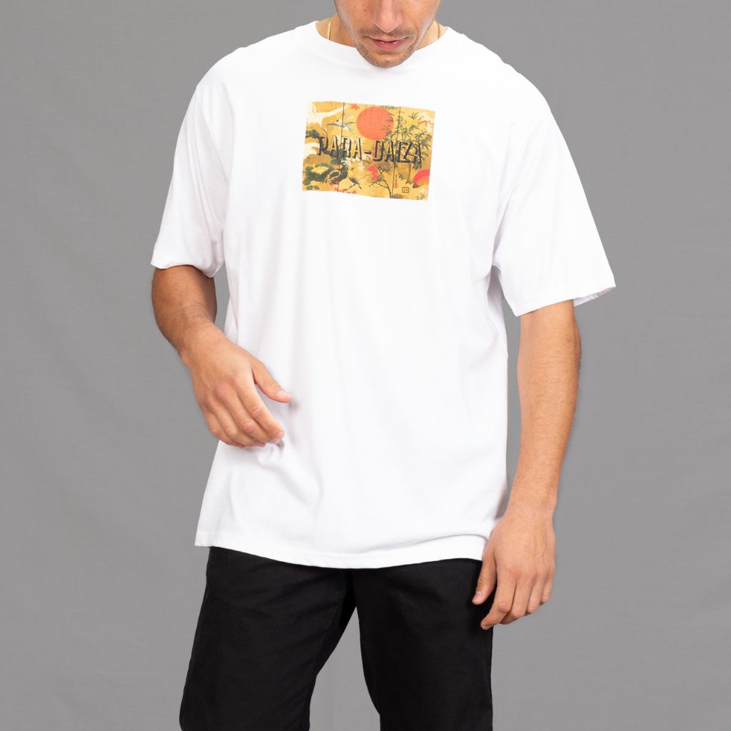 Oversized white t-shirt with a birds of paradise graphic on the front