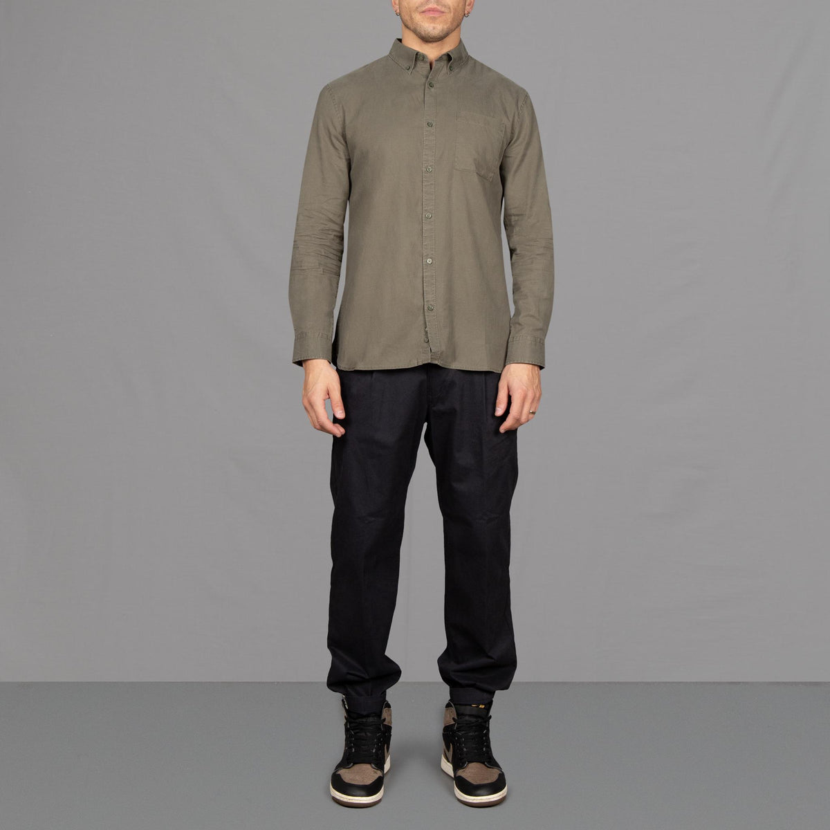 Classic Shirt | in Khaki – PARA-DAIZA