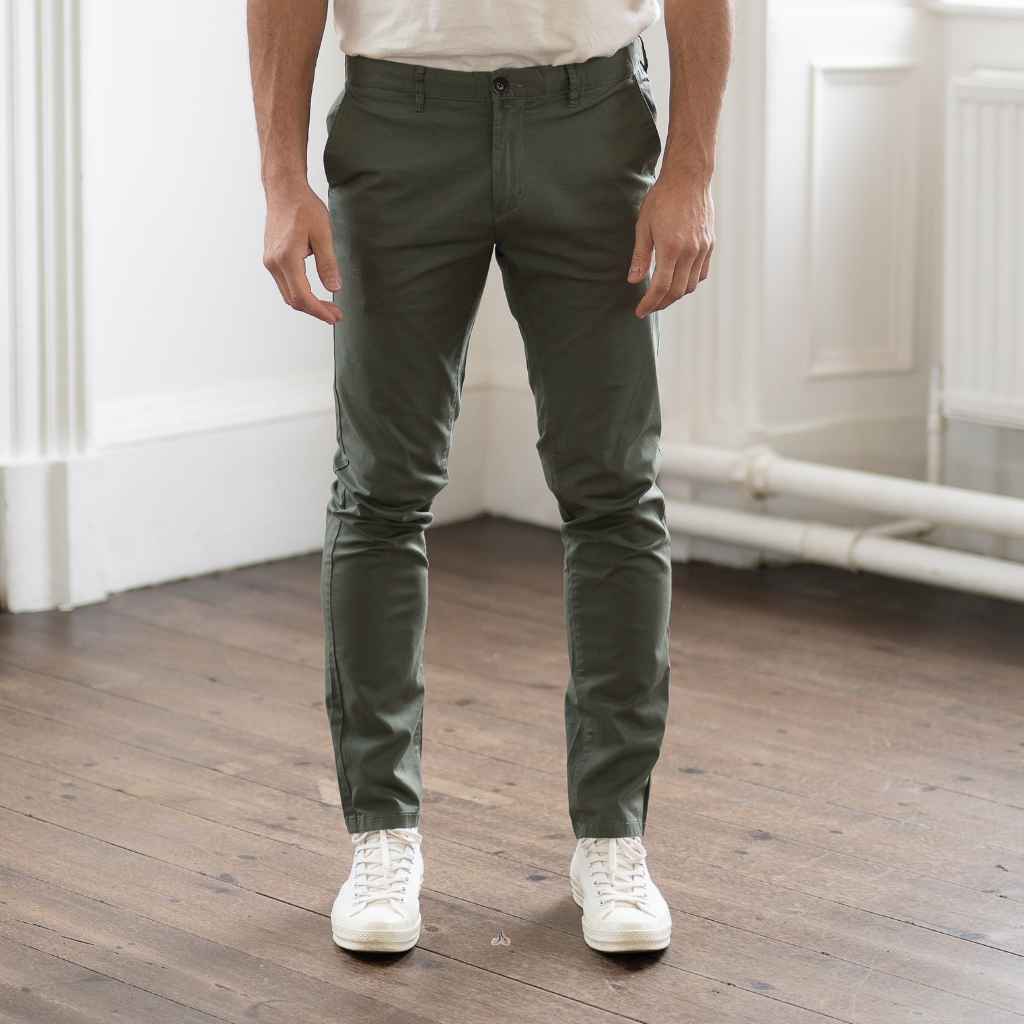 model wears paradaiza core chino in khaki