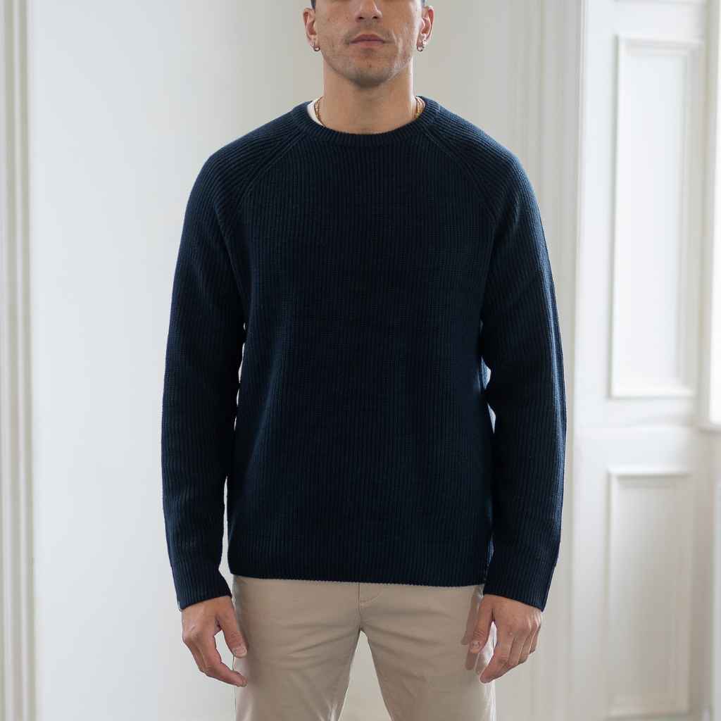 model wears paradaiza fisherman knit