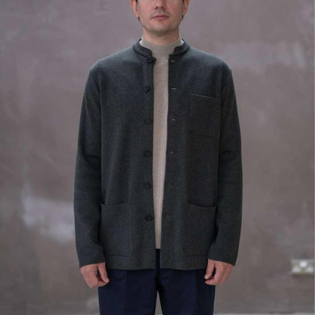 Man wearing a paradaiza khaki blazer 