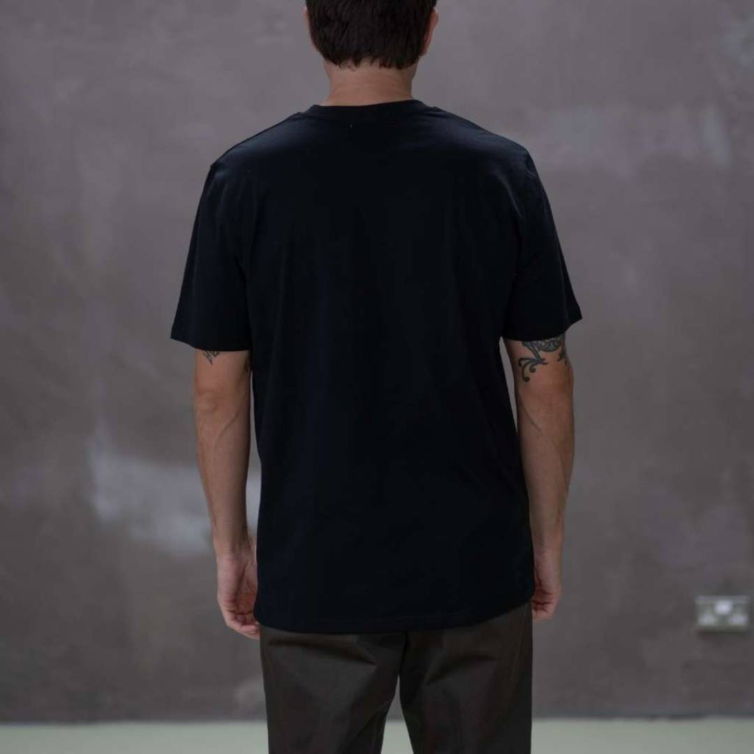 model wears paradaiza black tee 